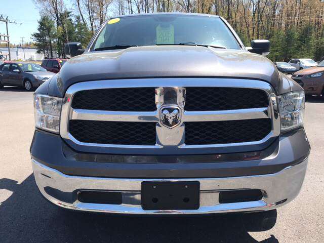 2015 RAM Ram Pickup 1500 4x4 SLT 4dr Crew Cab 5.5 ft. SB Pickup